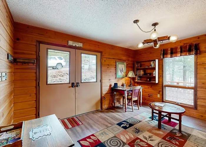 Beaver Lake Retreat